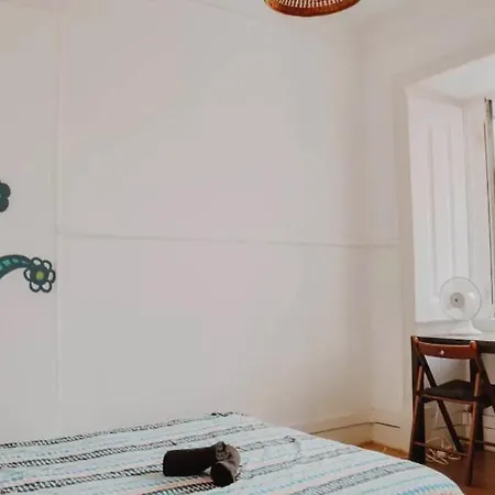Гостьовий будинок Martim Moniz 2nd Floor Лісабон