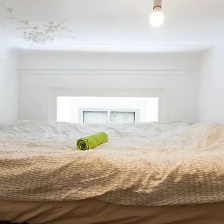 Martim Moniz 2nd Floor * Лісабон